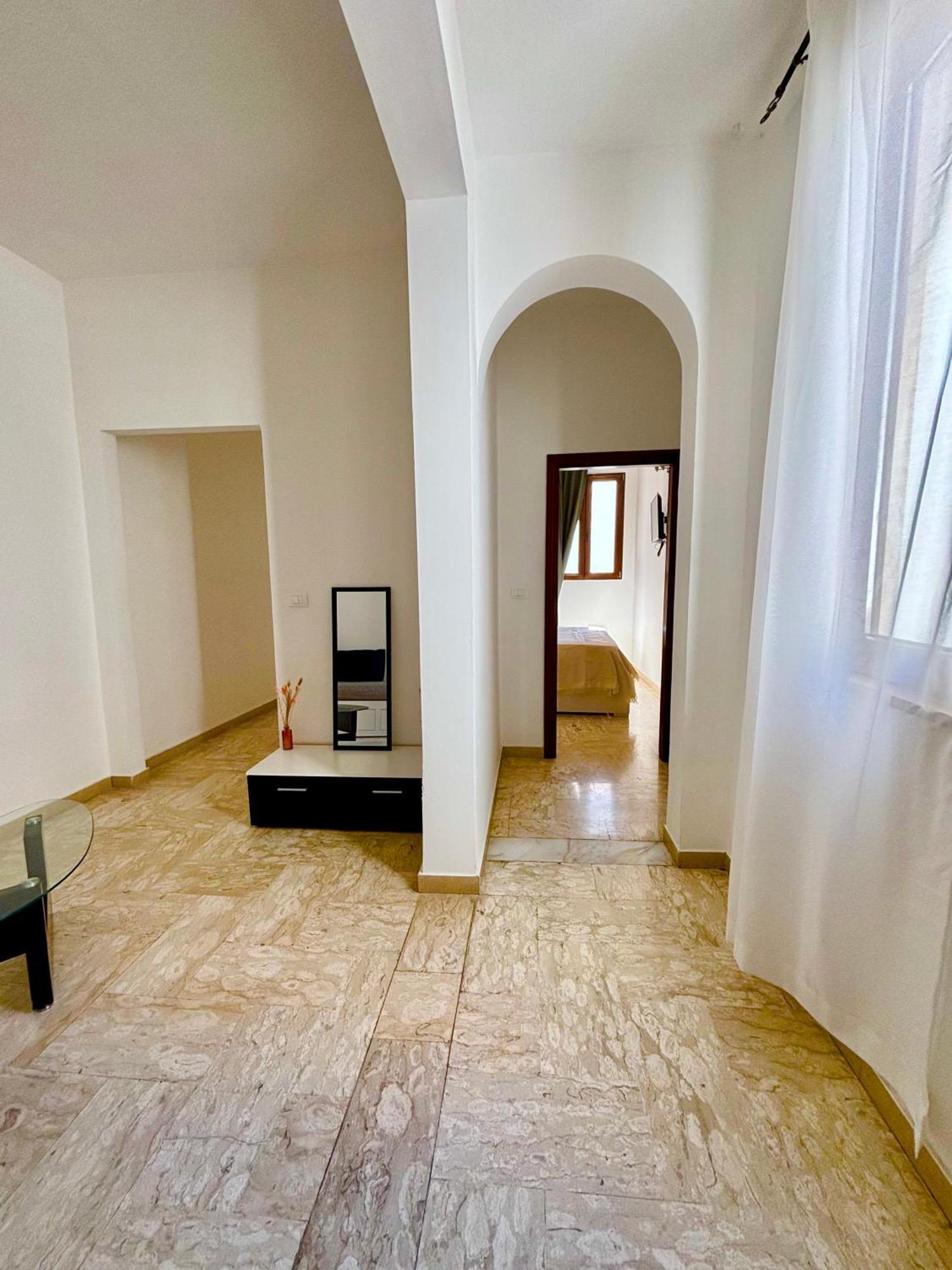 La Pergola Del Centro Lejlighed Brindisi Eksteriør billede